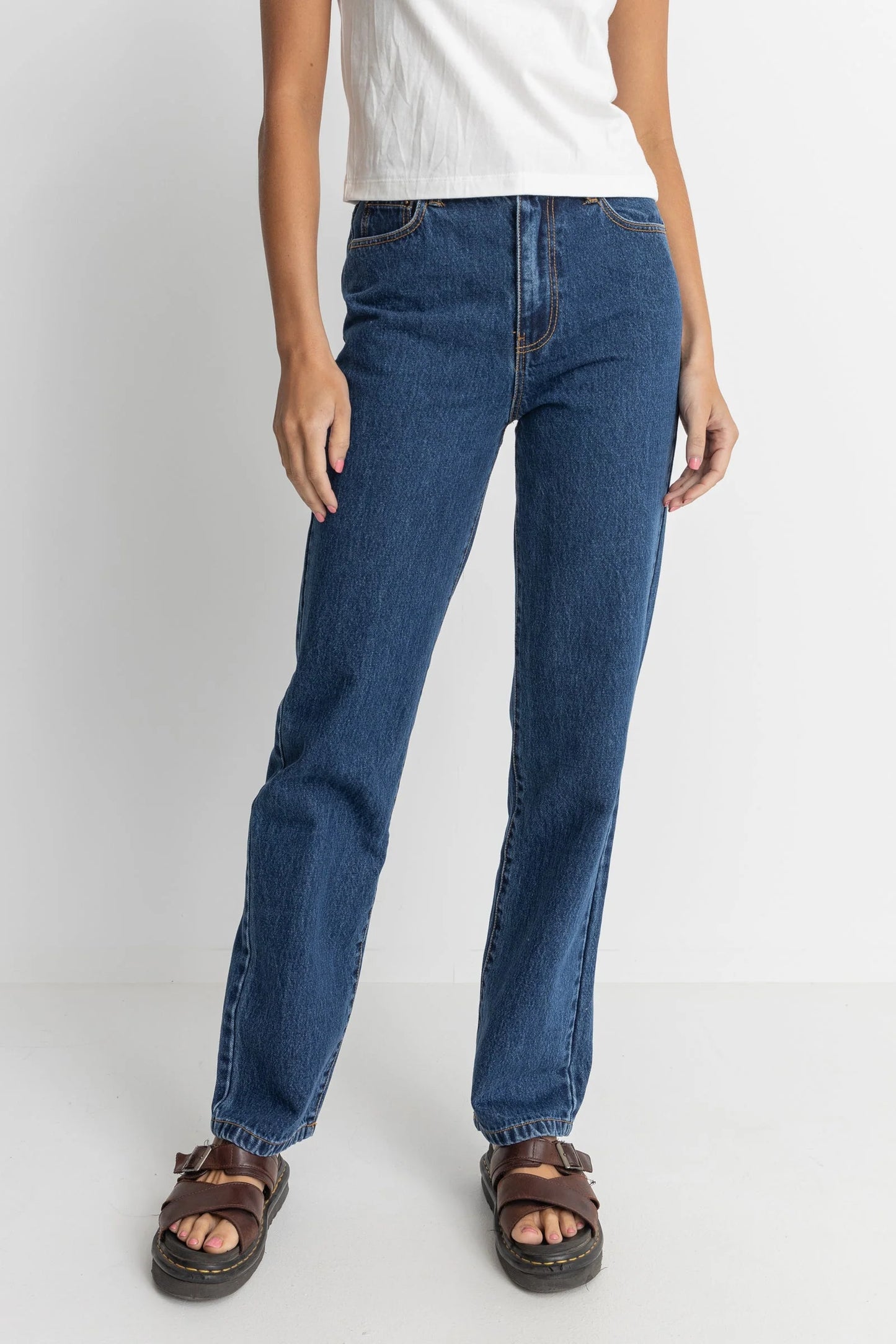 DAKOTA straight leg jeans