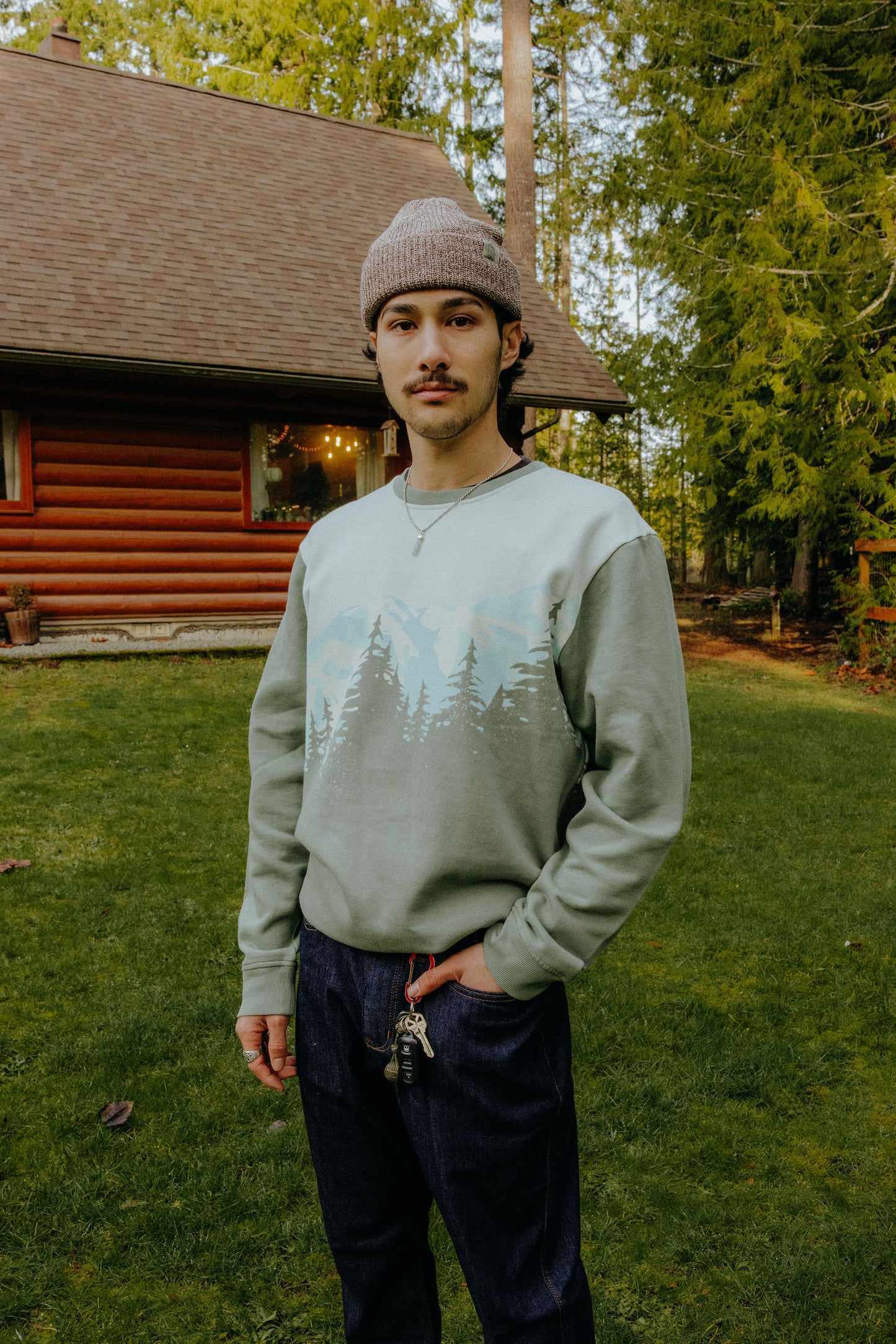 CASCADIA crewneck