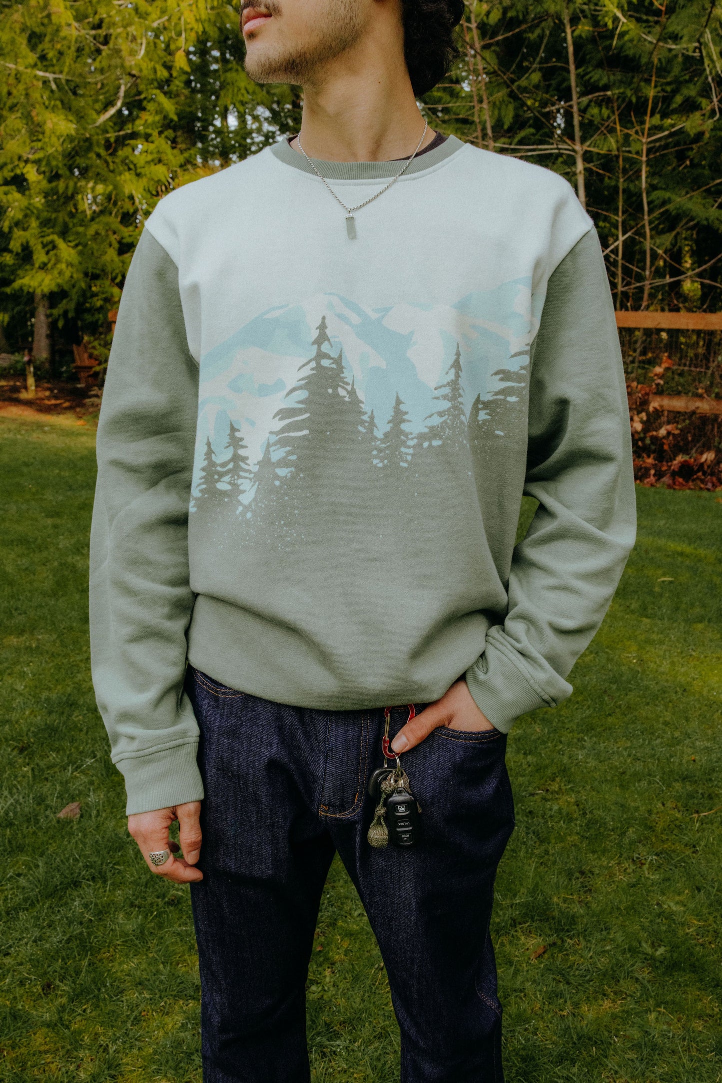 CASCADIA crewneck