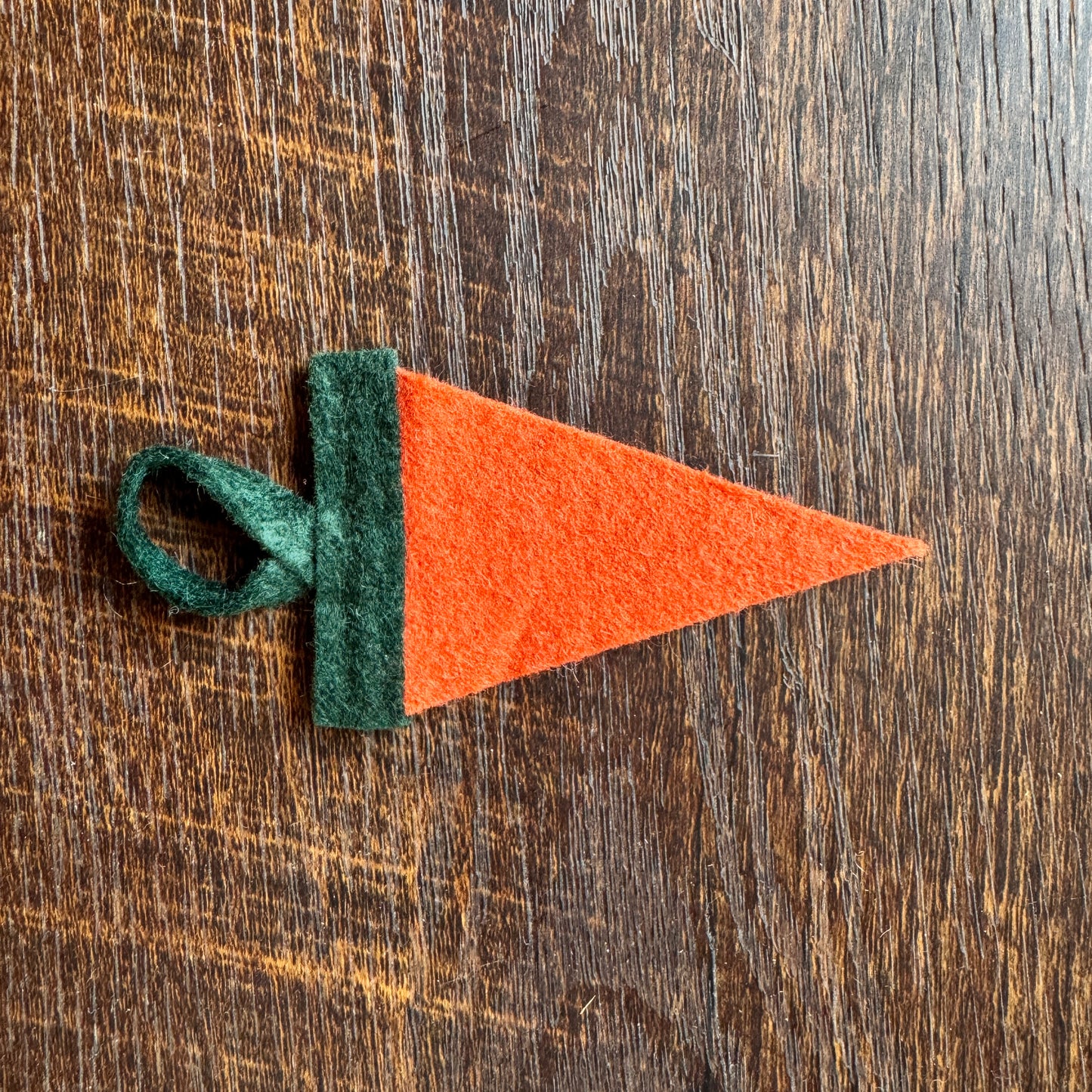 WASHINGTON mini felt pennant ornament