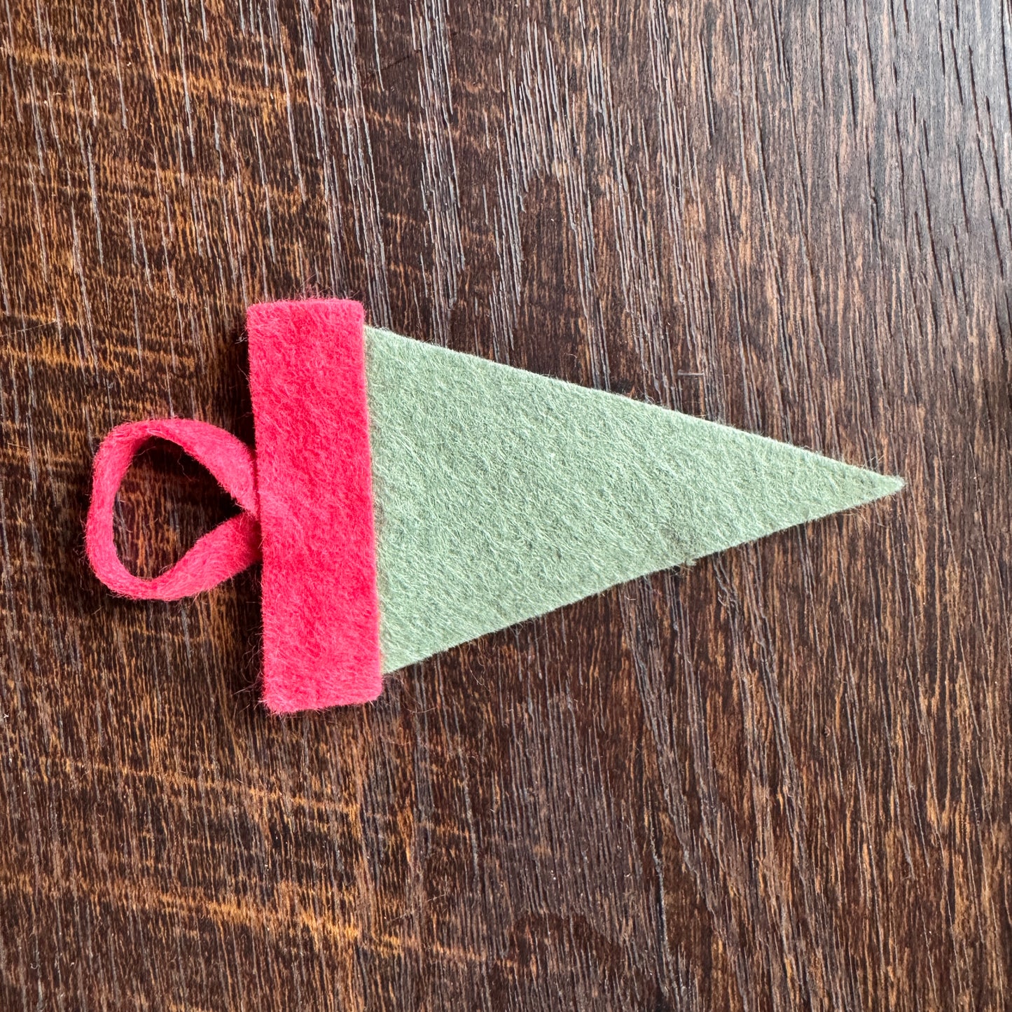 WASHINGTON mini felt pennant ornament