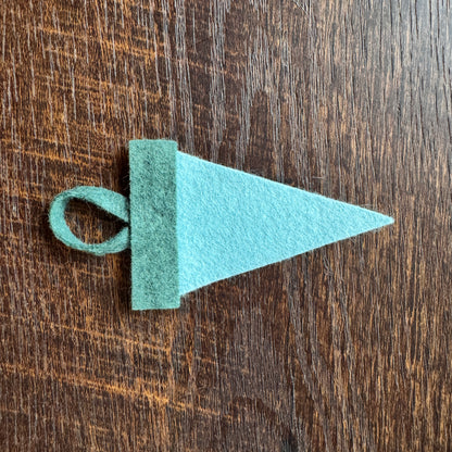 WASHINGTON mini felt pennant ornament